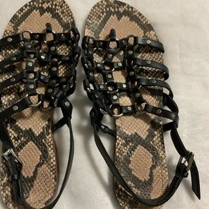 Vince Camuto flat sandals
